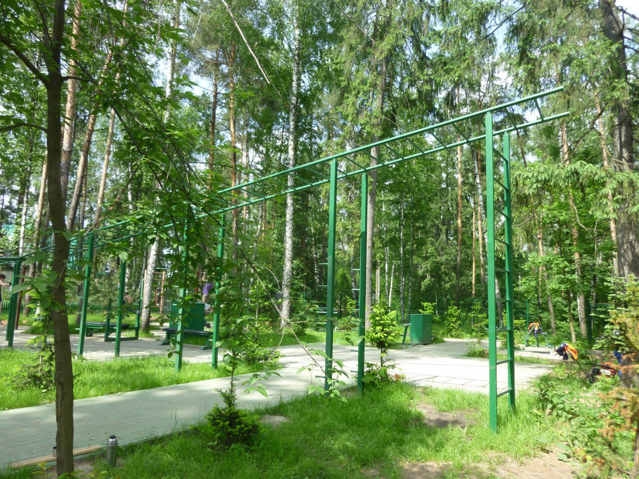 Hangelstange bei Calisthenics Park at улица Калинина, Балашиха – Foto 10 von 17