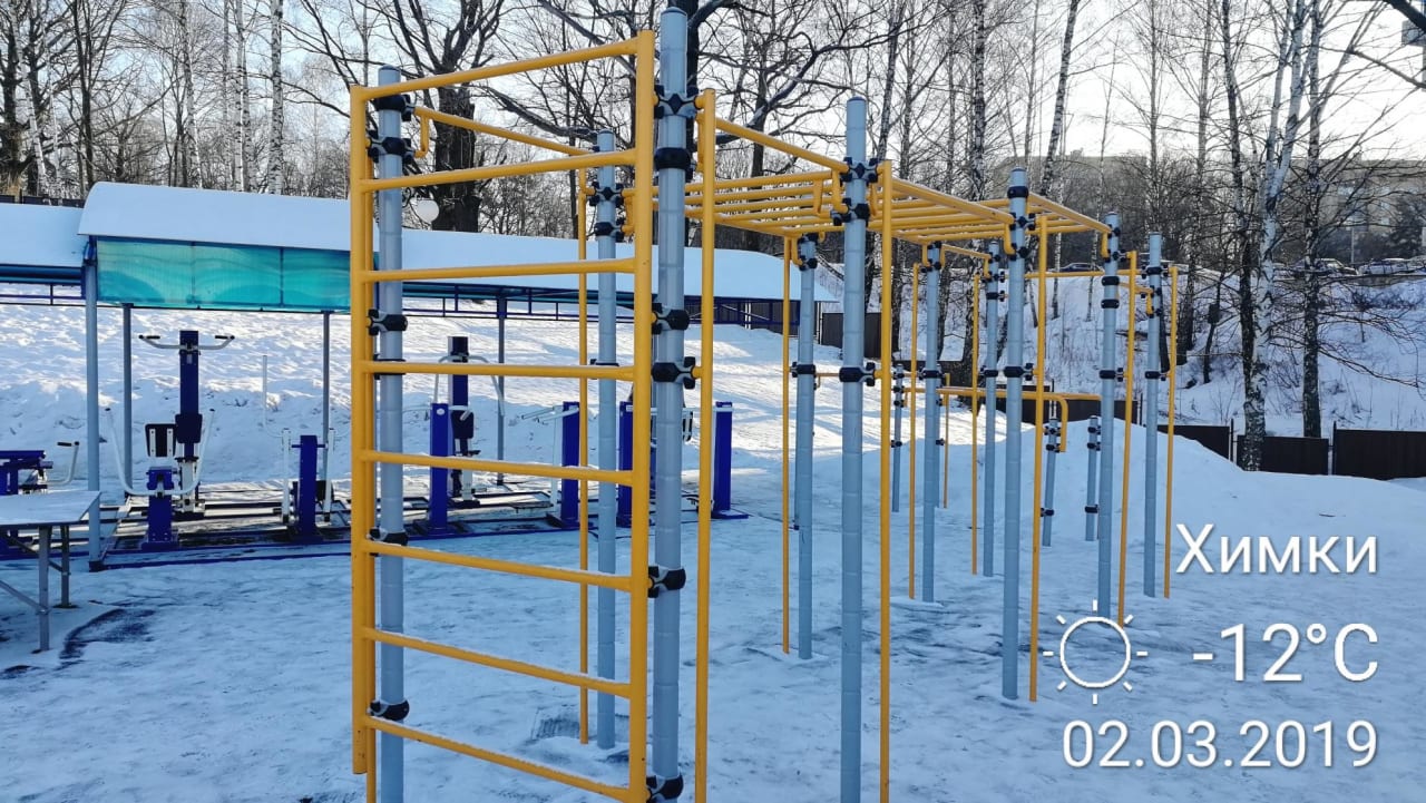 Abs Bench at Calisthenics Park at улица Чайковского, Химки – photo 3 of 6