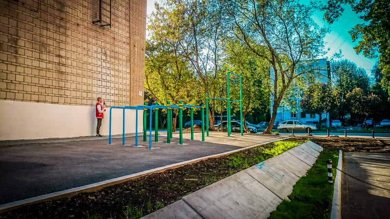 Parallel Gym Bars at Calisthenics Park at Дом Спорта УГГУ, Екатеринбург – photo 1 of 8