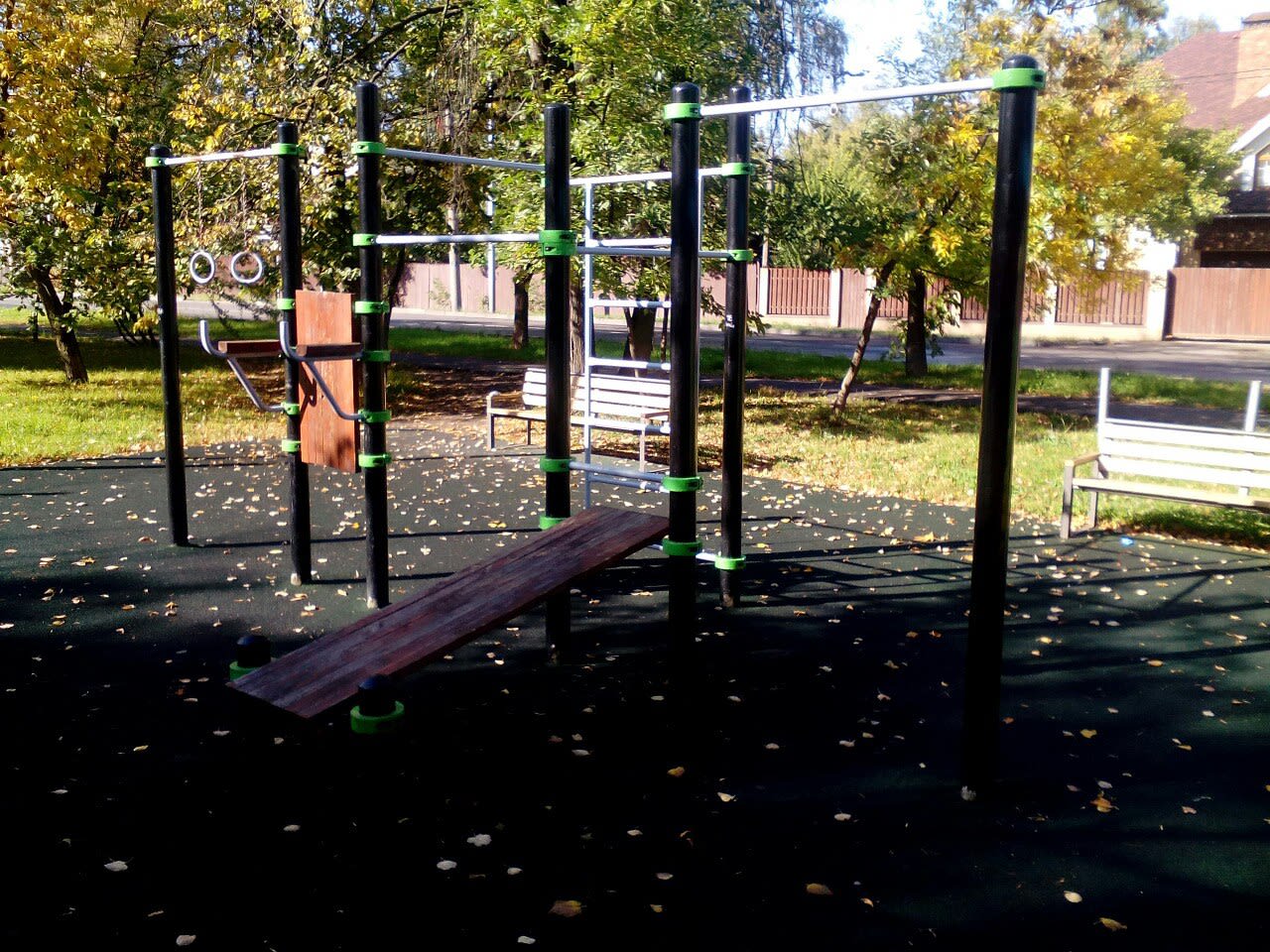 Pull Up Bar at Calisthenics Park at Большая Косинская улица, Москва – photo 4 of 4