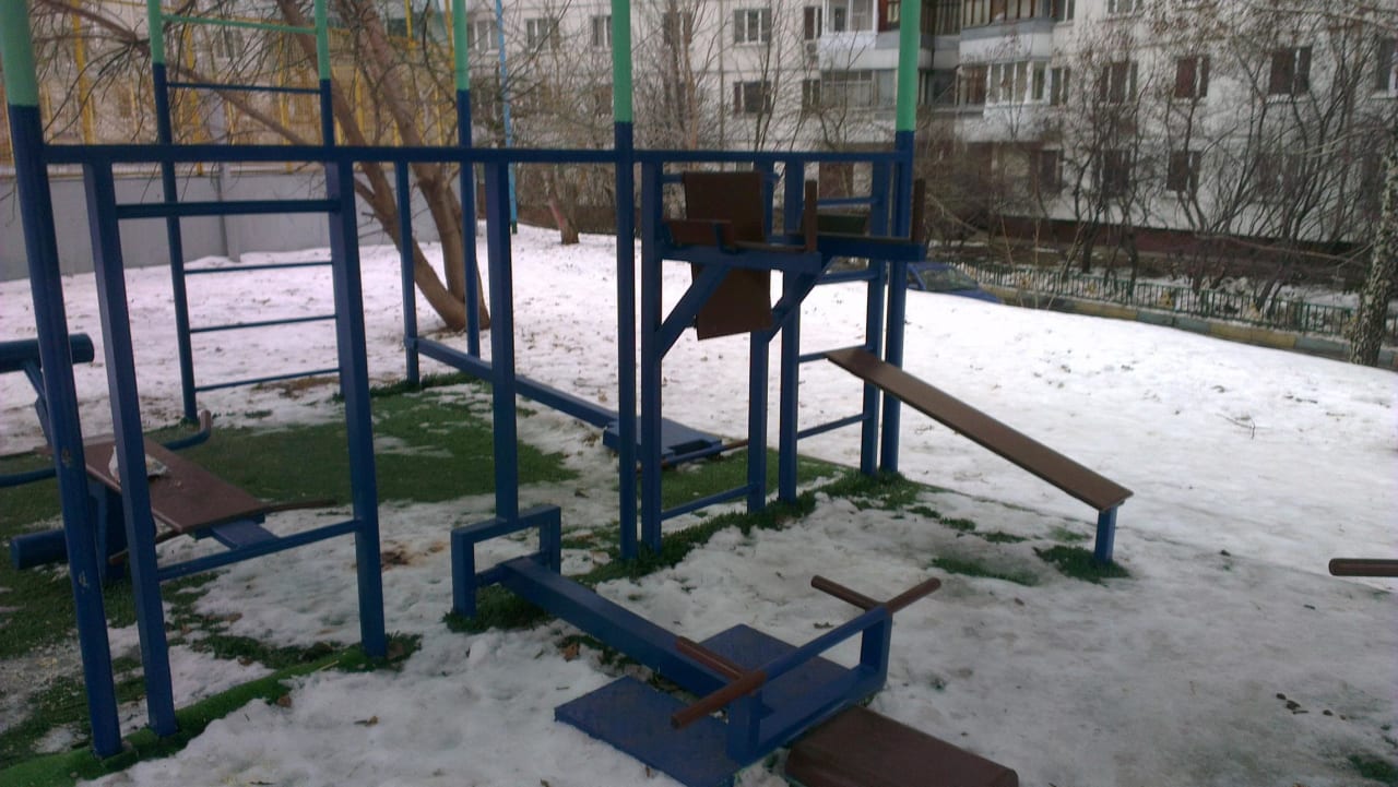 Parallel Gym Bars at Calisthenics Park at улица Крылатские Холмы, Москва – photo 5 of 6