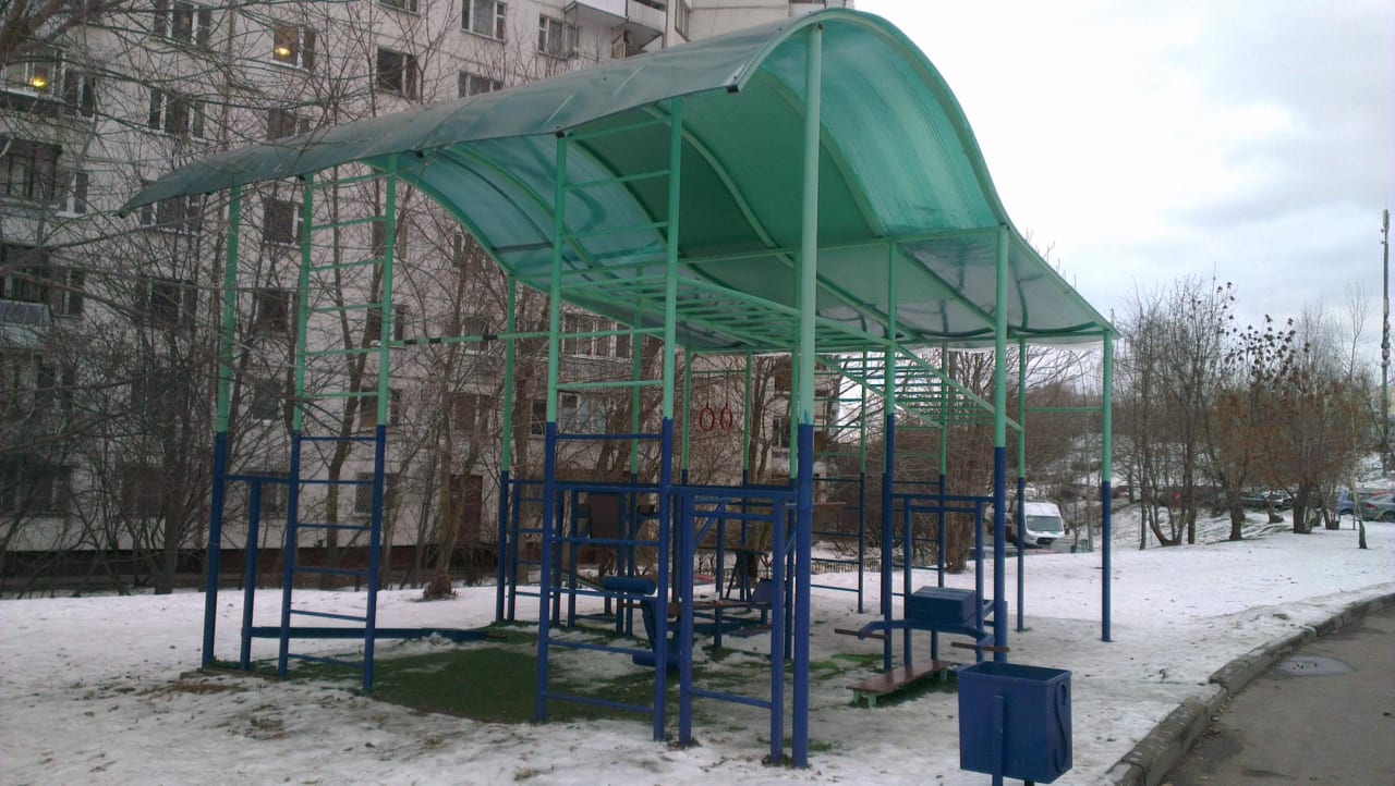 Parallel Gym Bars at Calisthenics Park at улица Крылатские Холмы, Москва – photo 1 of 6