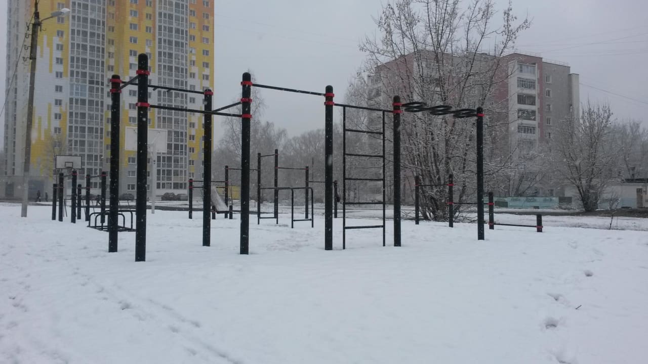 Barren bei Calisthenics Park at улица Склизкова, городской округ Тверь – Foto 1 von 3