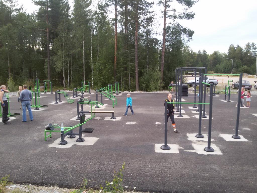 Sprossenwand bei Calisthenics Park at Октябрьская улица, Костомукша – Foto 2 von 3