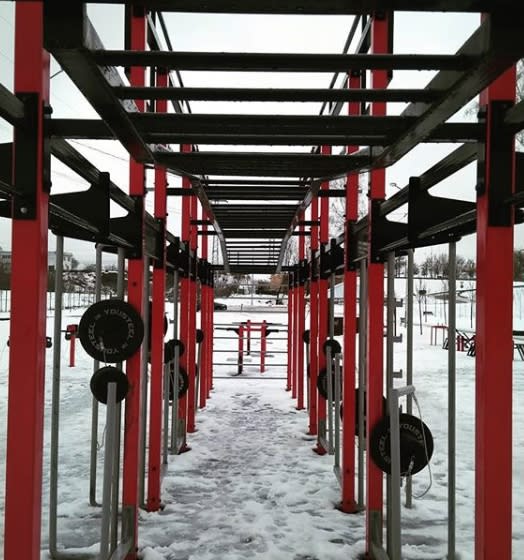 Hangelstange bei Calisthenics Park at Пролетарская набережная, Тула – Foto 3 von 9