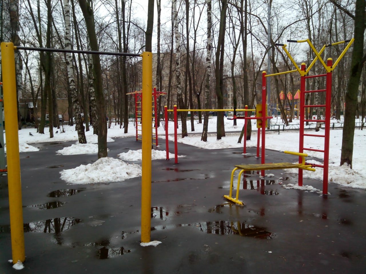 Pull Up Bar at Calisthenics Park at Открытое шоссе, Москва – photo 3 of 3