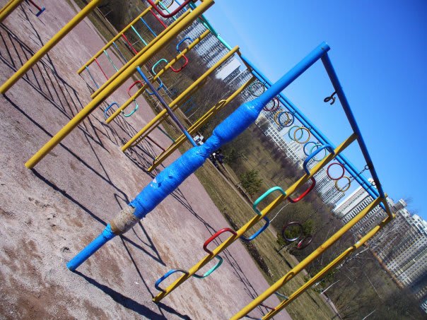 Monkey Bars at Calisthenics Park at Народный мост, Москва – photo 3 of 5