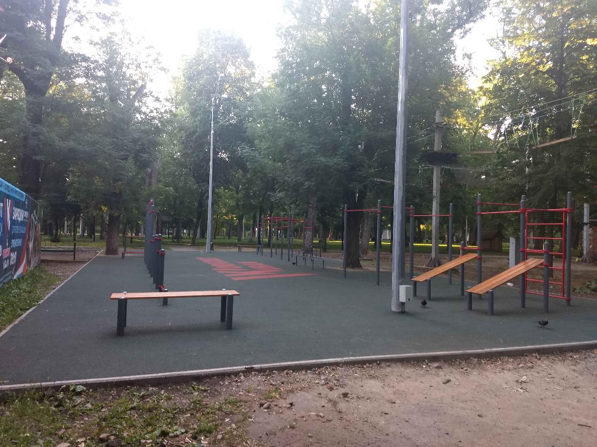 Parallel Gym Bars at Calisthenics Park at Спортивная аллея, Краснодар – photo 1 of 3