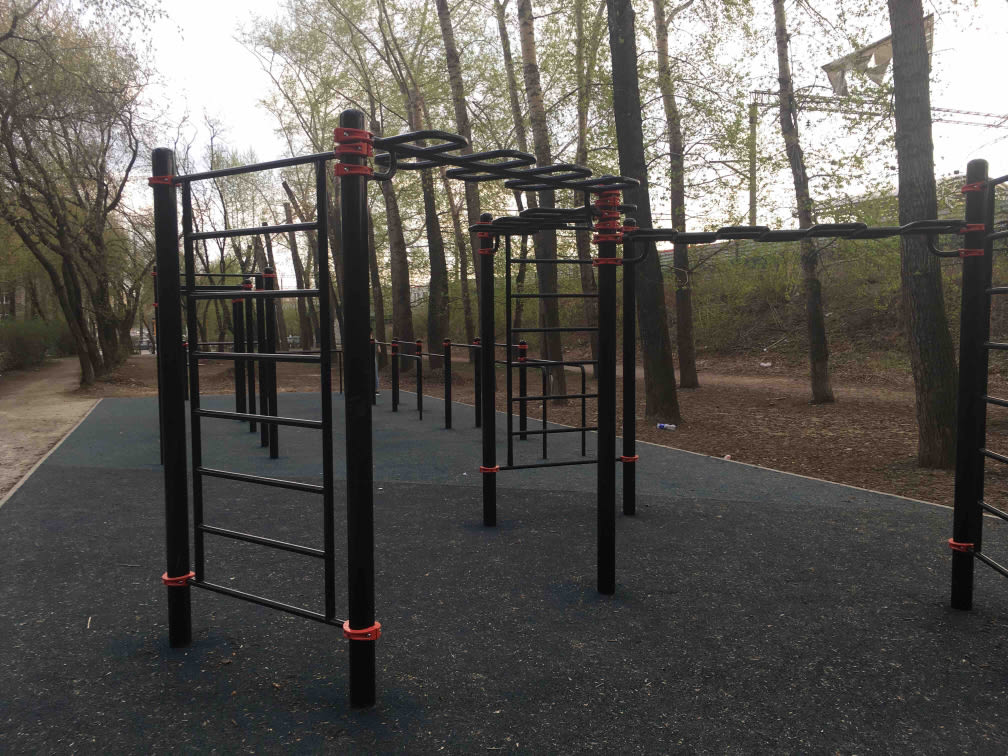 Parallel Gym Bars at Calisthenics Park at Первомайская улица, Екатеринбург – photo 1 of 13