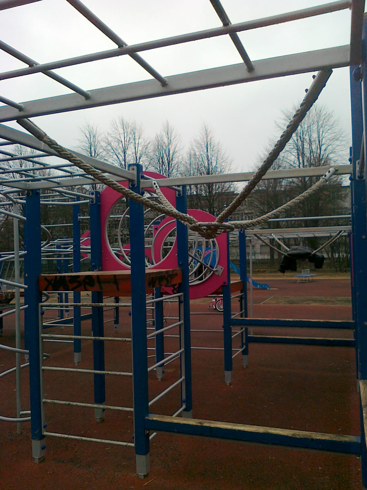 Рукохід на майданчику Calisthenics Park at улица Нахимова, Санкт-Петербург #wp1725 – фото 3 з 7