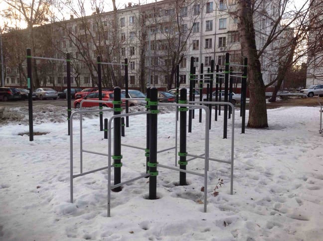 Monkey Bars at Calisthenics Park at 2-я улица Синичкина, Москва – photo 2 of 3