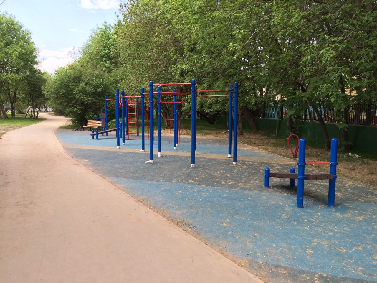 Parallel Gym Bars at Calisthenics Park at Большая Академическая улица, Москва #wp1728 – photo 1 of 6