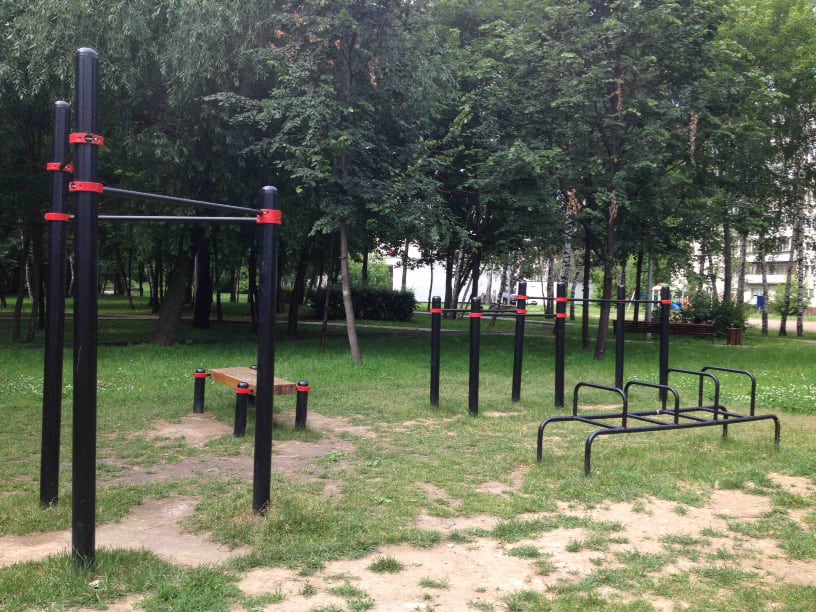 Monkey Bars at Calisthenics Park at Хибинский переулок, Москва – photo 3 of 5