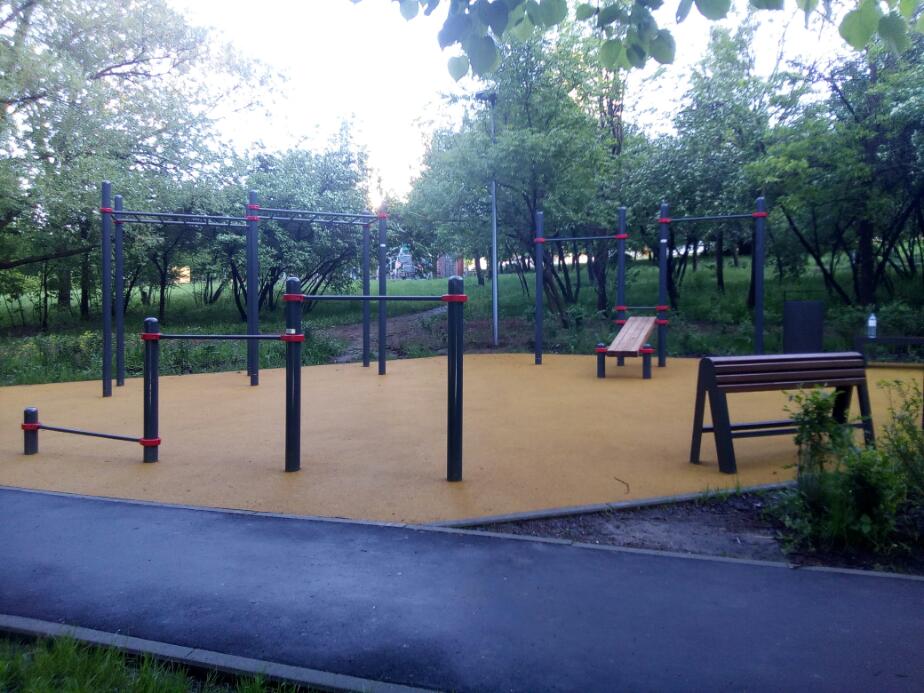 Wall Bars at Calisthenics Park at проезд Олимпийской Деревни, Москва #wp1730 – photo 2 of 3