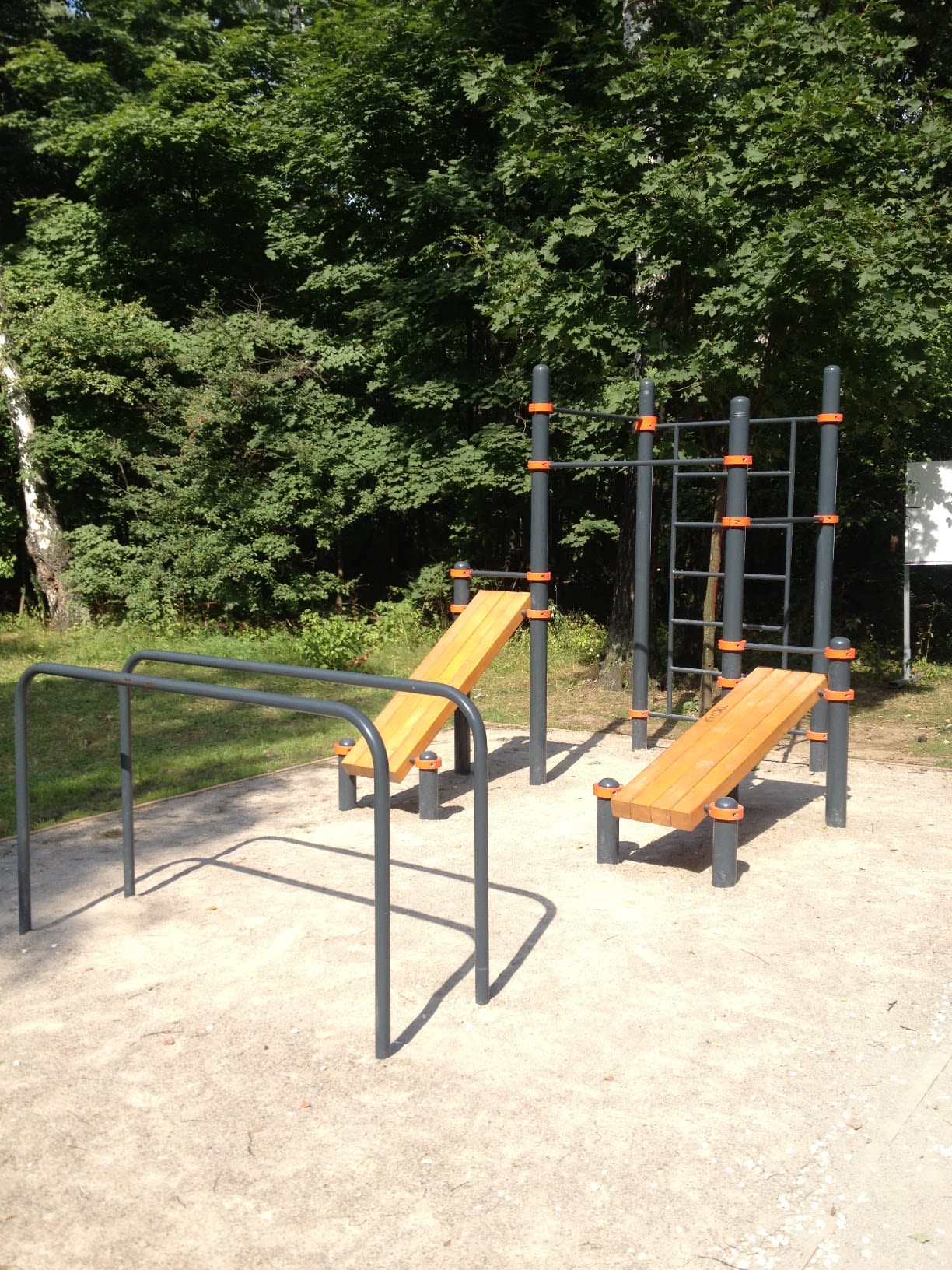 Parallel Gym Bars at Calisthenics Park at 3-й Лучевой просек, Москва – photo 1 of 1
