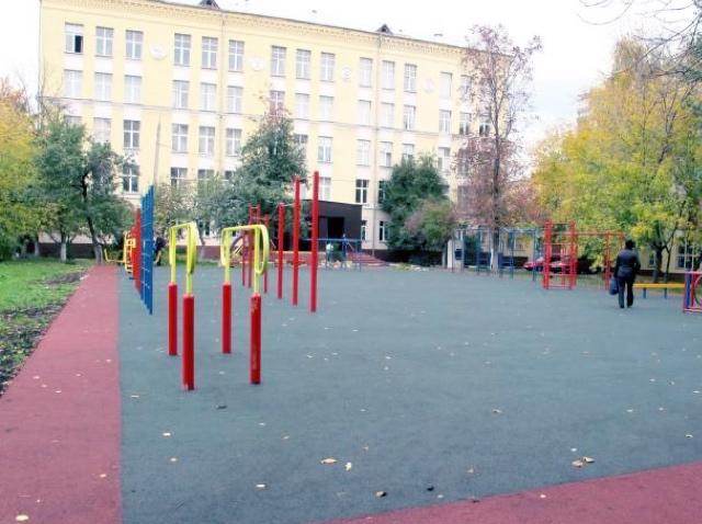 Pull Up Bar at Calisthenics Park at 3-я Новоостанкинская улица, Москва – photo 1 of 1