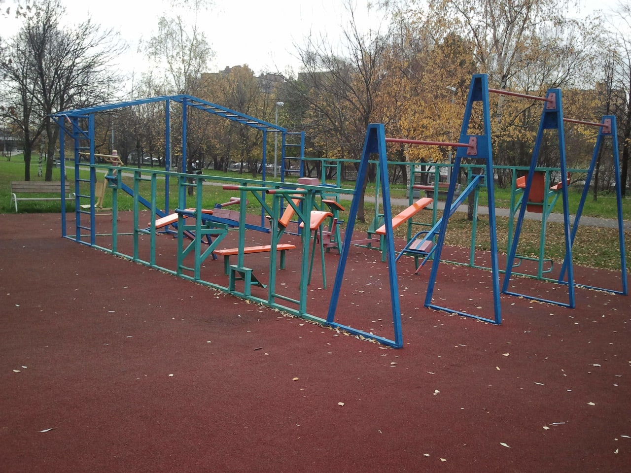 Parallel Gym Bars at Calisthenics Park at проспект Мира, Москва – photo 1 of 2