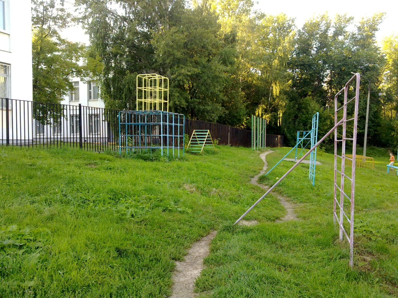 Pull Up Bar at Calisthenics Park at Вяземская улица, Москва – photo 7 of 8