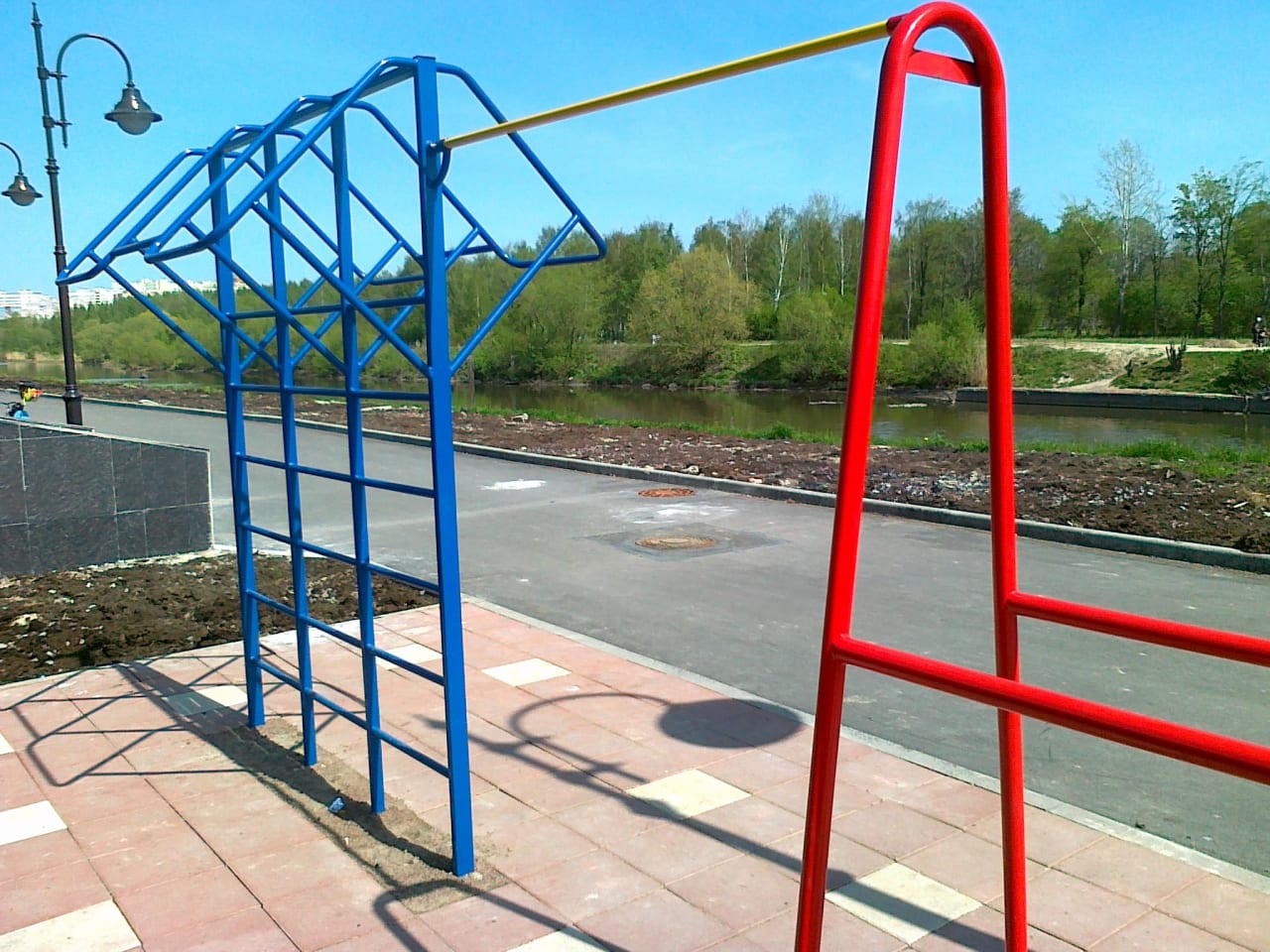 Pull Up Bar at Calisthenics Park at Петергофское шоссе, Санкт-Петербург – photo 2 of 2