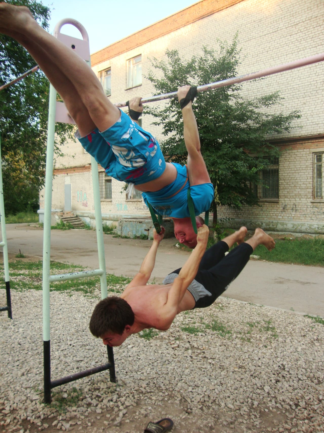 Barren bei Calisthenics Park at улица 22-го Партсъезда, Самара – Foto 2 von 2