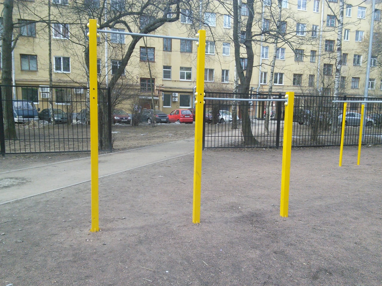 Турнік на майданчику Calisthenics Park at Павловская улица, Санкт-Петербург – фото 2 з 8