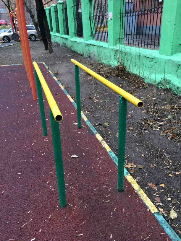 Рукохід на майданчику Calisthenics Park at 2-я Сокольническая улица, Москва – фото 3 з 6
