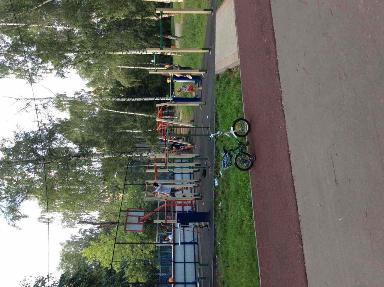 Pull Up Bar at Calisthenics Park at аллея Архитектора Долганова, Москва – photo 1 of 2