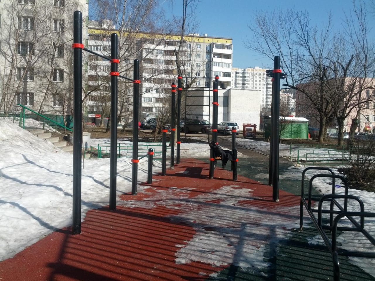 Pull Up Bar at Calisthenics Park at Клинская улица, Москва – photo 1 of 2