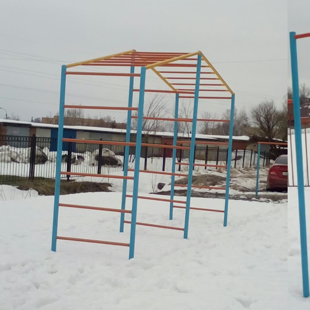 Hangelstange bei Calisthenics Park at Спортивная улица, Егорьевск – Foto 4 von 6