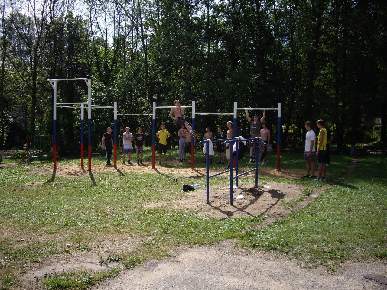 Barren bei Calisthenics Park at улица Космонавтов, Дмитров – Foto 2 von 2