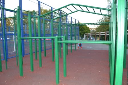 Hangelstange bei Calisthenics Park at улица Фридриха Энгельса, Калуга – Foto 3 von 5