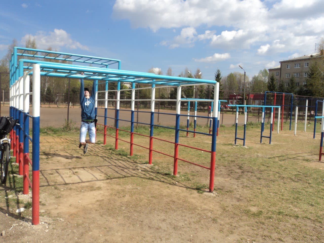 Klimmzugstange bei Calisthenics Park at улица Герцена, Рыбинск – Foto 1 von 4