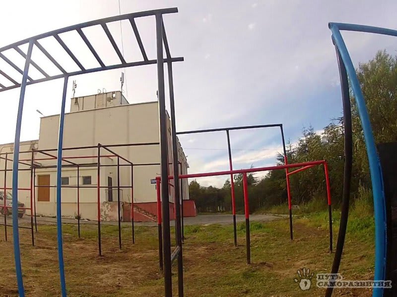 Barren bei Calisthenics Park at Парковая улица, Магадан – Foto 6 von 8