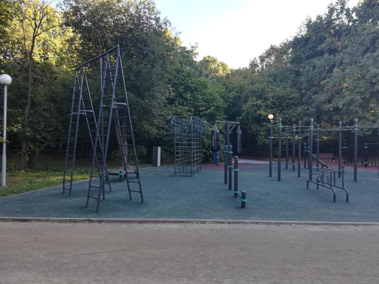 Push Up Bar at Calisthenics Park at улица Академика Пилюгина, Москва #wp1846 – photo 2 of 4
