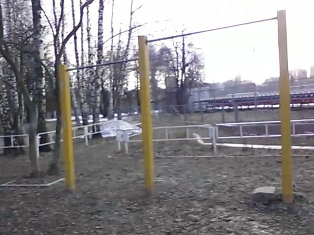 Pull Up Bar at Calisthenics Park at Искра, Люберцы – photo 1 of 6