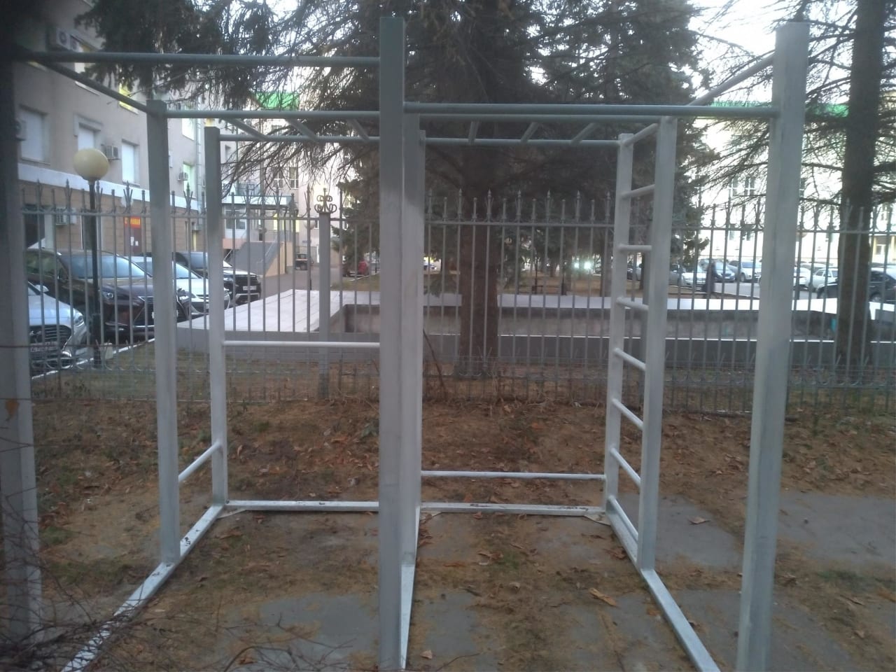 Liegestützgriffe bei Calisthenics Park at Сибирский тракт, Казань – Foto 2 von 3