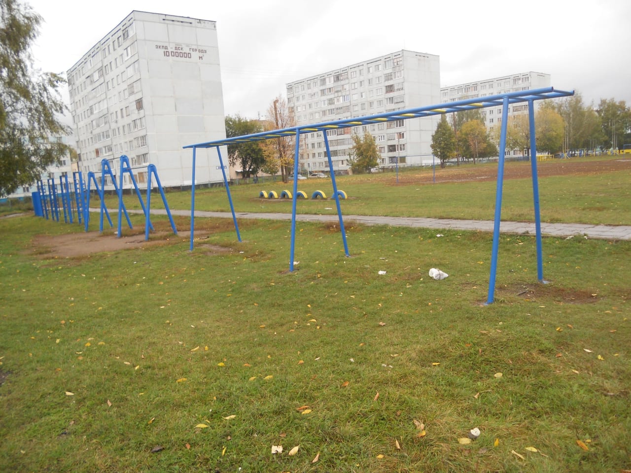 Hangelstange bei Outdoor Gym in ЗЯБ, Набережные Челны #wp1862 – Foto 3 von 5