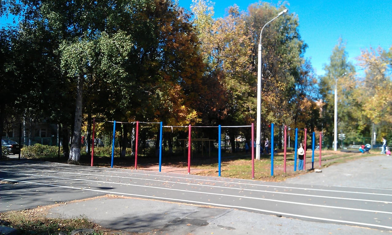 Klimmzugstange bei Calisthenics Park at улица Щорса, городской округ Ижевск – Foto 1 von 2