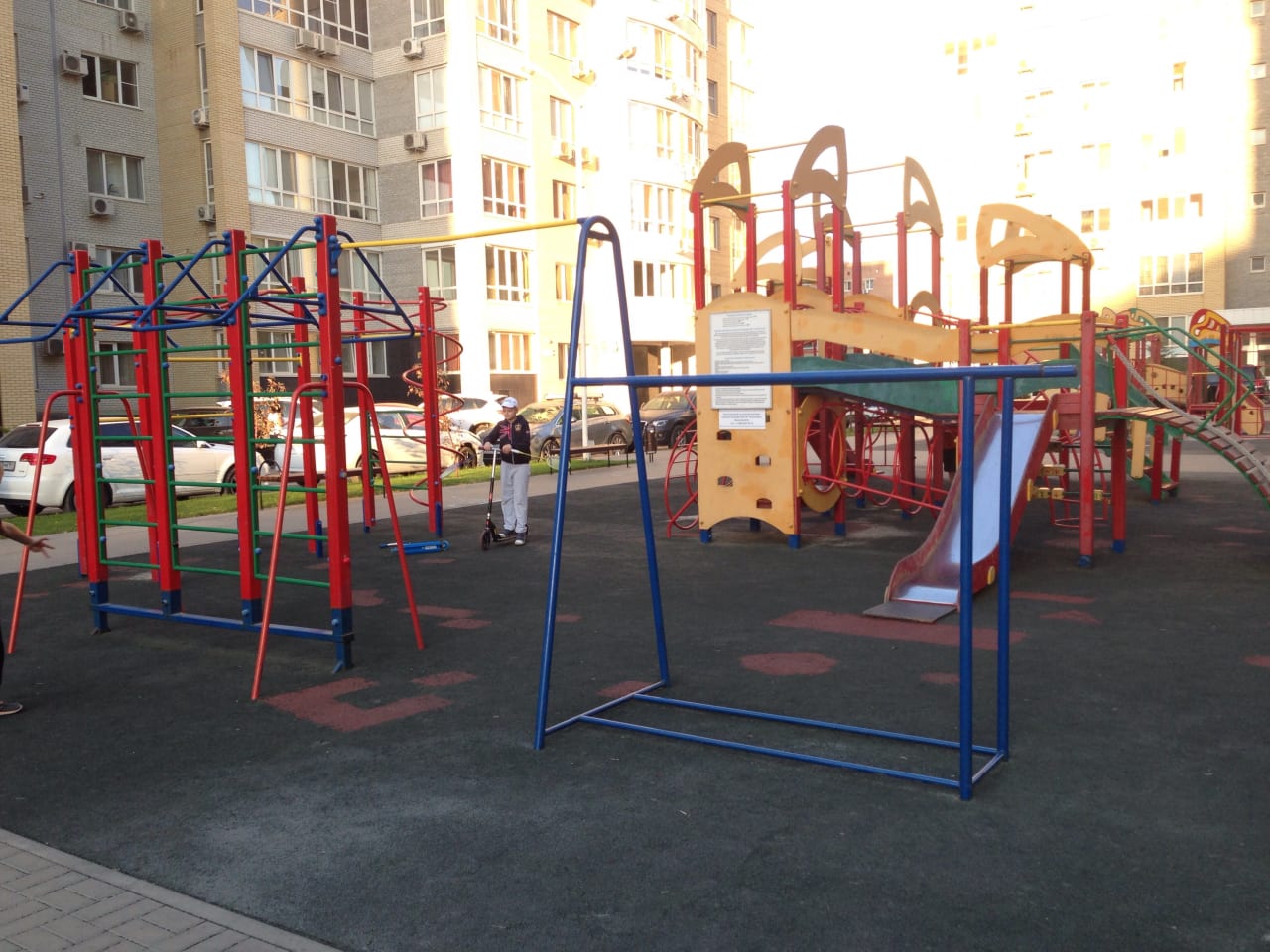 Pull Up Bar at Calisthenics Park at улица Полковника Владимира Иванова, Ростов-на-Дону – photo 1 of 2