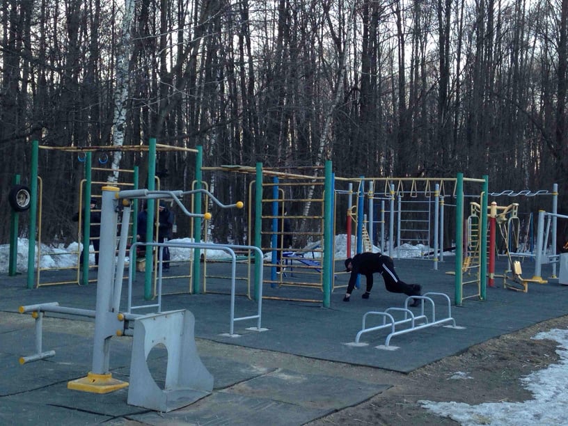Pull Up Bar at Calisthenics Park at Владимирский тракт, Москва – photo 5 of 5