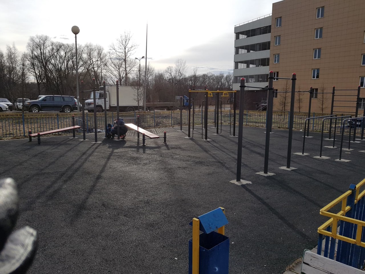 Parallel Gym Bars at Calisthenics Park at Изюмская улица, Москва – photo 2 of 6