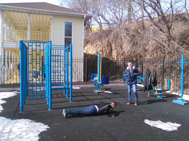Klimmzugstange bei Calisthenics Park at проспект 100-летия Владивостока, Владивосток – Foto 1 von 1