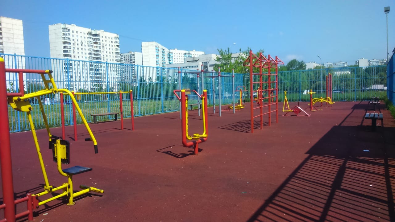 Турник на площадке Calisthenics Park at улица Авиаторов, Москва – фото 1 из 1