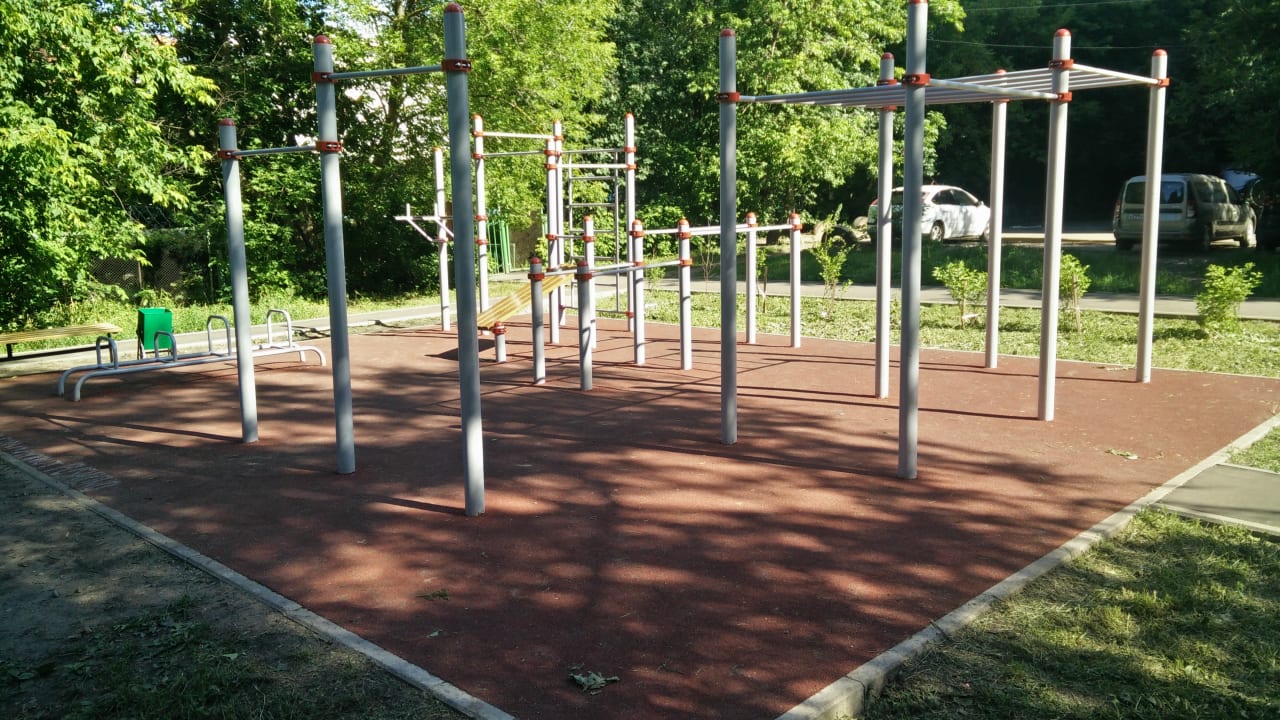 Klimmzugstange bei Calisthenics Park at Колхозная улица, Пушкино – Foto 1 von 3