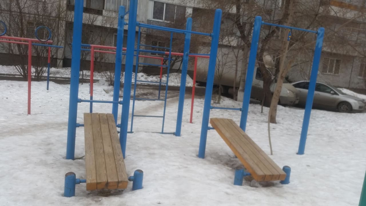 Klimmzugstange bei Calisthenics Park at Ферганская улица, Красноярск – Foto 1 von 2