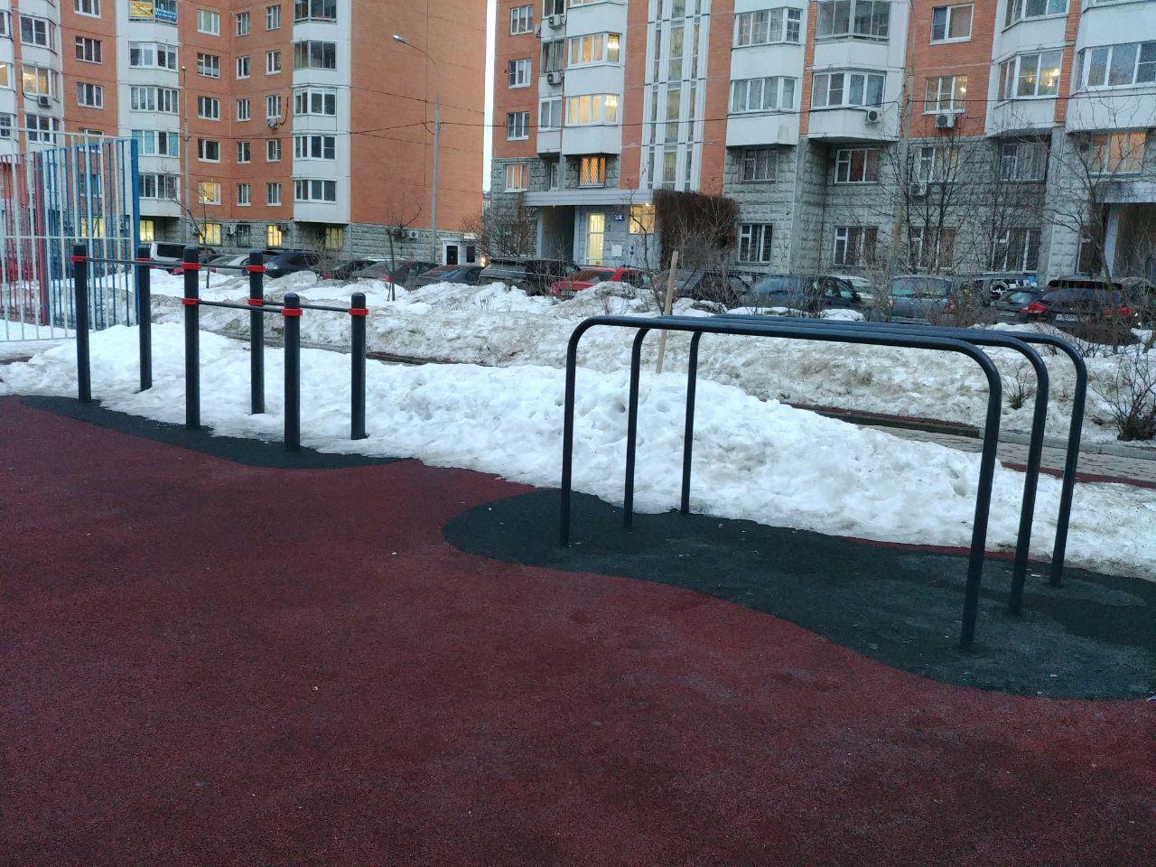 Monkey Bars at Calisthenics Park at улица Грина, Москва – photo 3 of 3