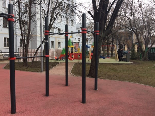 Pull Up Bar at Calisthenics Park at улица Палиха, Москва #wp1934 – photo 1 of 2