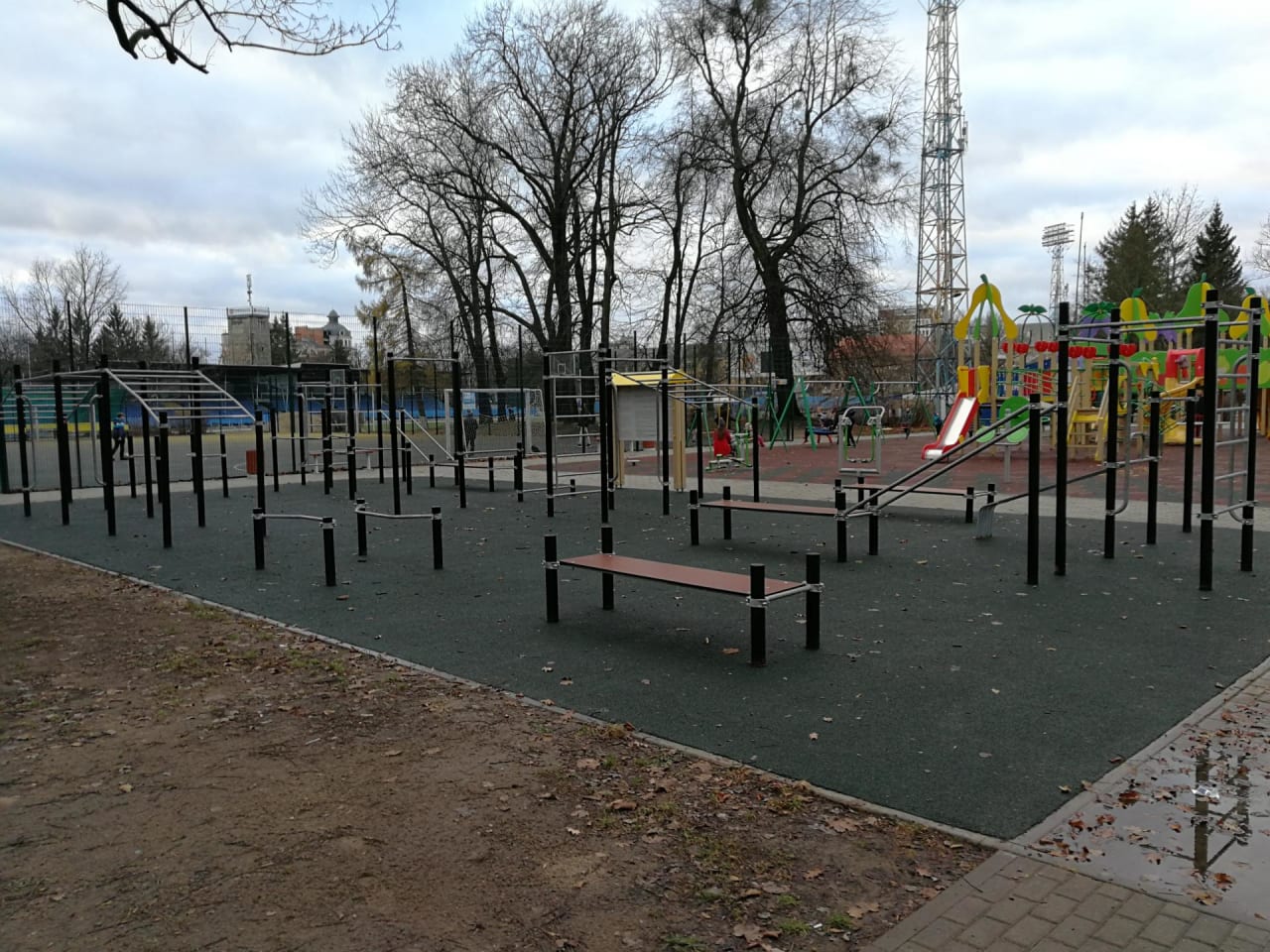 Pull Up Bar at Calisthenics Park at Балтика, Калининград – photo 1 of 8