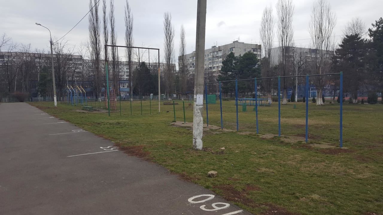 Parallel Gym Bars at Calisthenics Park at Приозёрная улица, Краснодар – photo 2 of 2