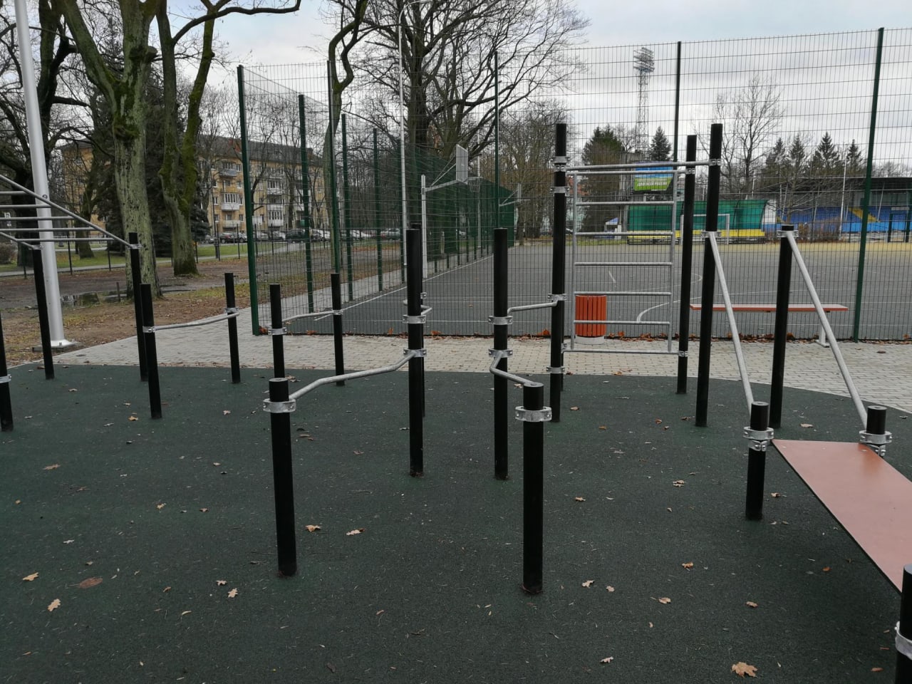 Monkey Bars at Calisthenics Park at Балтика, Калининград – photo 3 of 8